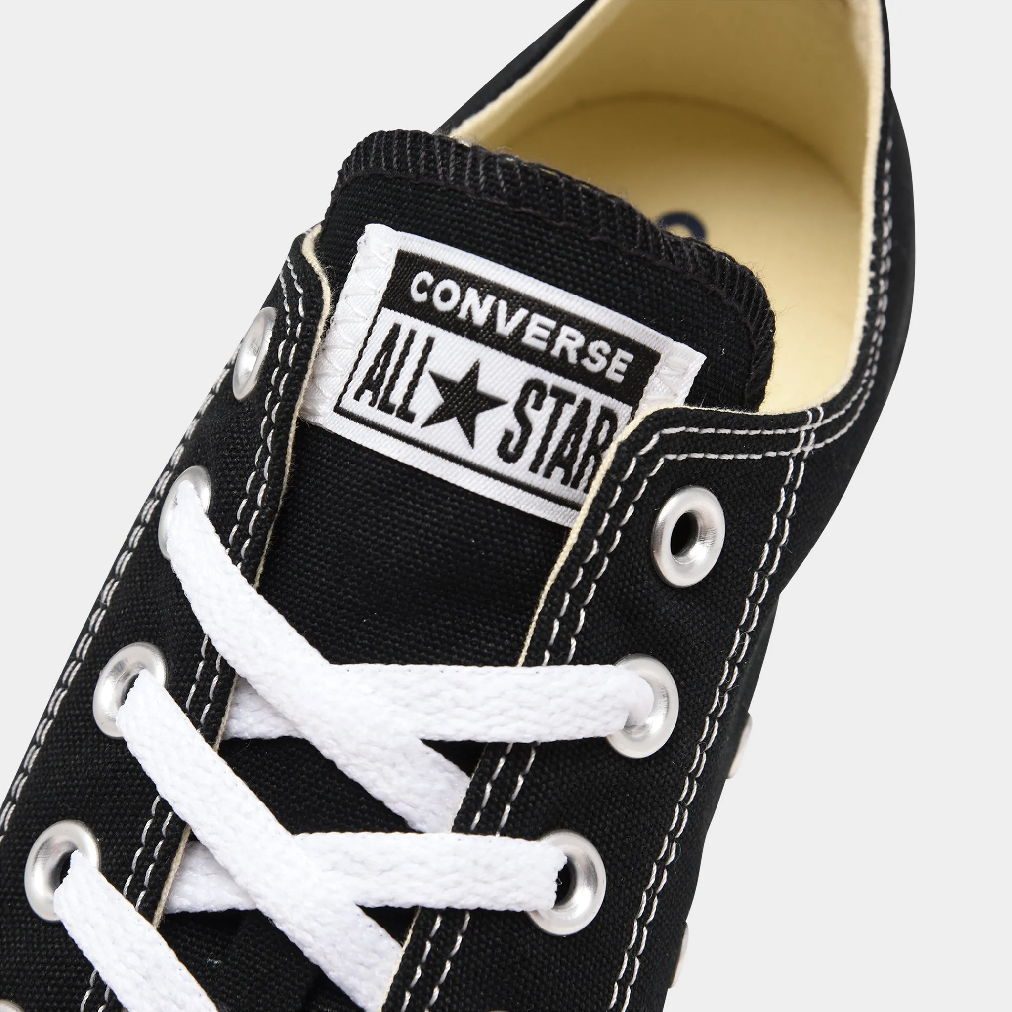 Converse Women's Chuck Taylor All Star Low Black / White