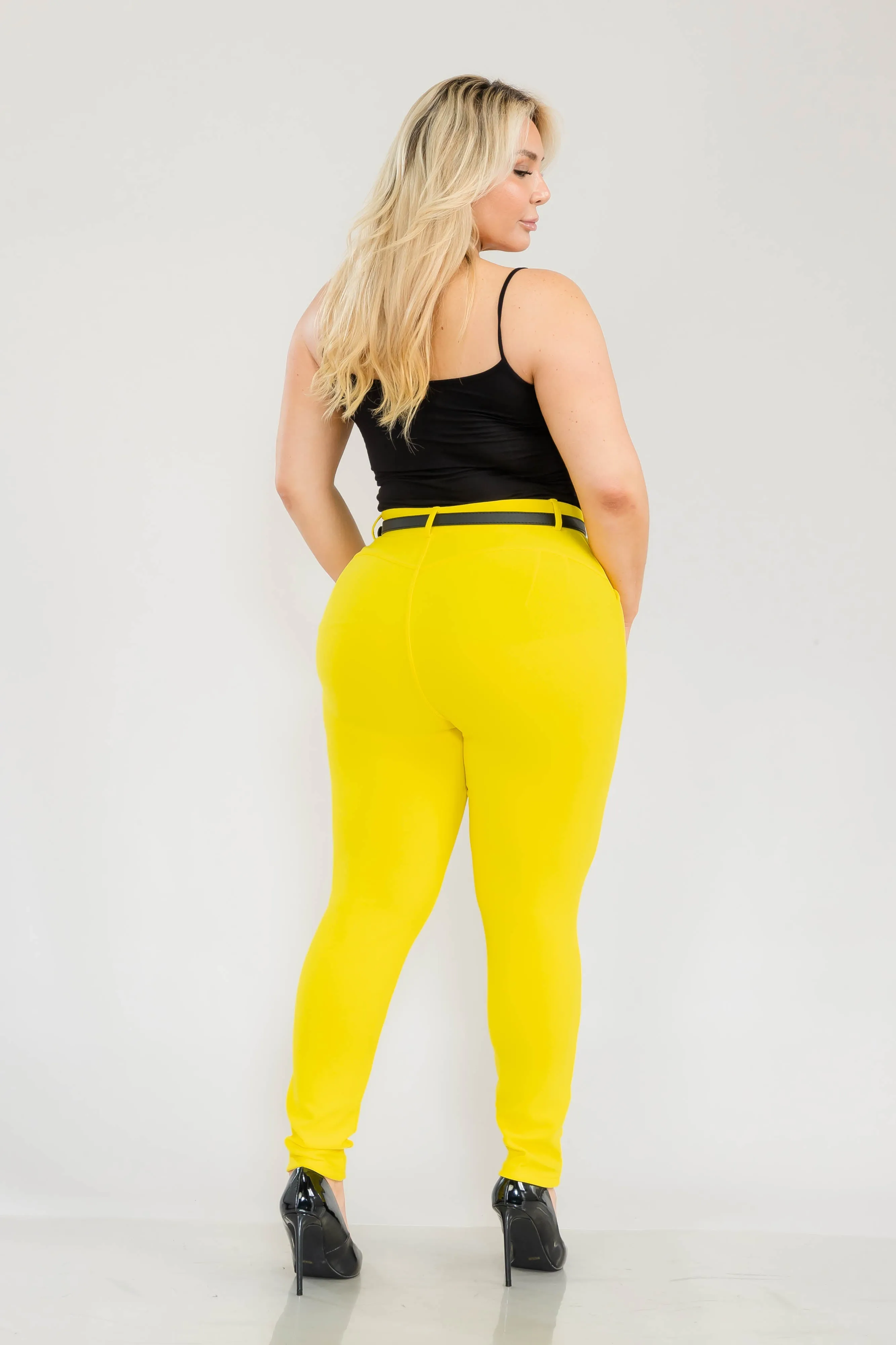 Plus Size Sculpting Treggings With Faux Leather Belt - Yellow